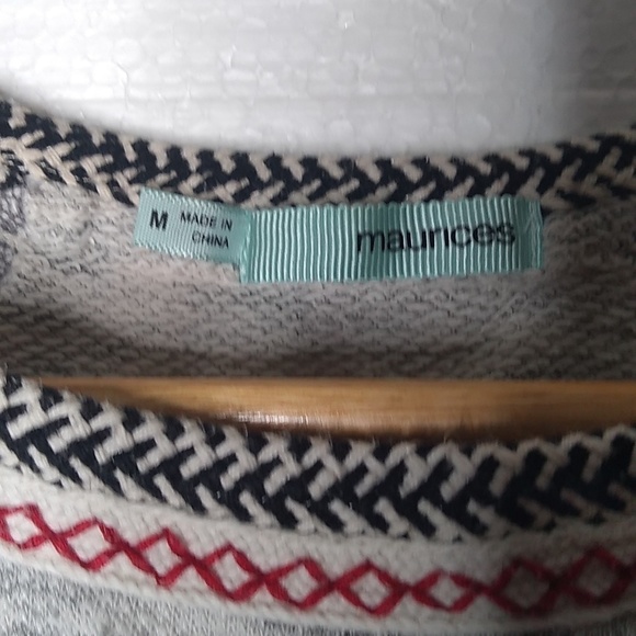 Medium blouse. Grey with Aztec likeness. Med women's Maurice's blouse. - Picture 2 of 5